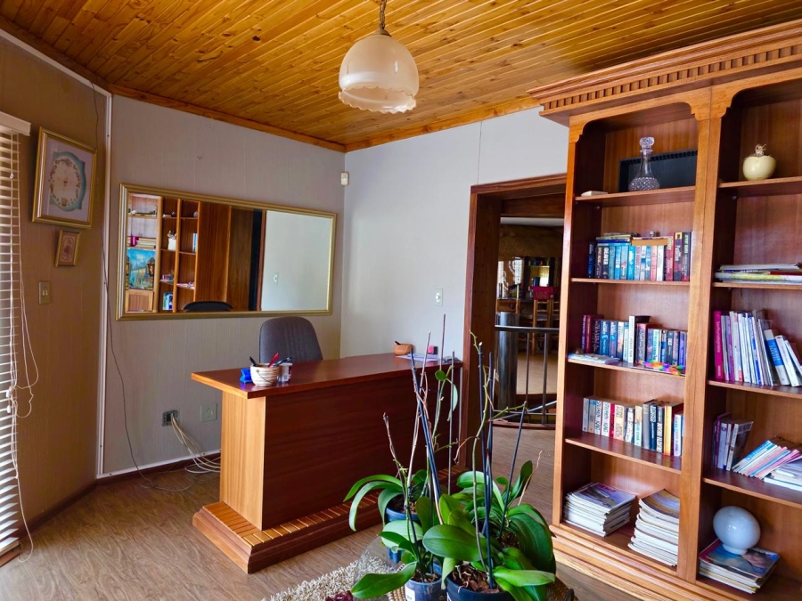 4 Bedroom Property for Sale in Deneysville Free State